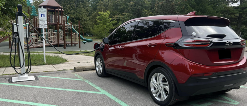 Michigan expands EV infrastructure, but access remains unequal, study finds